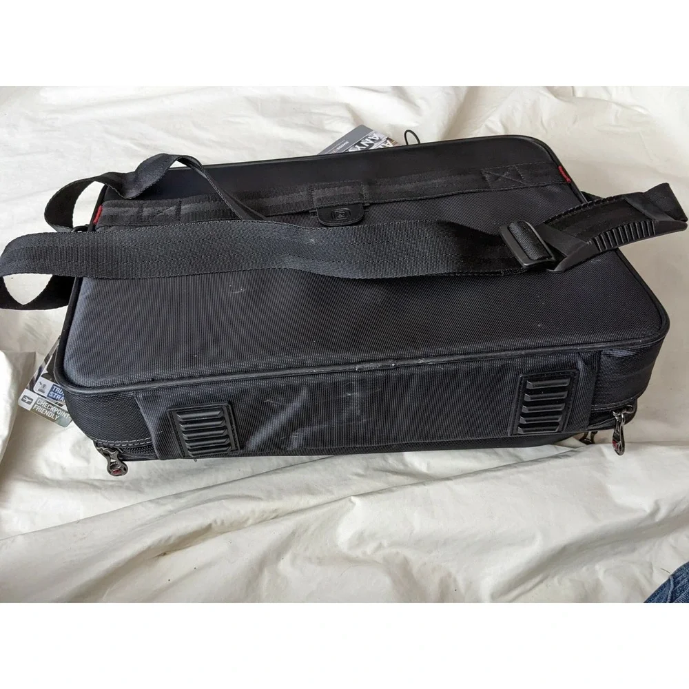 SwissGear Checkpoint Friendly 15.6 Laptop Briefcase Messenger Bag Black New